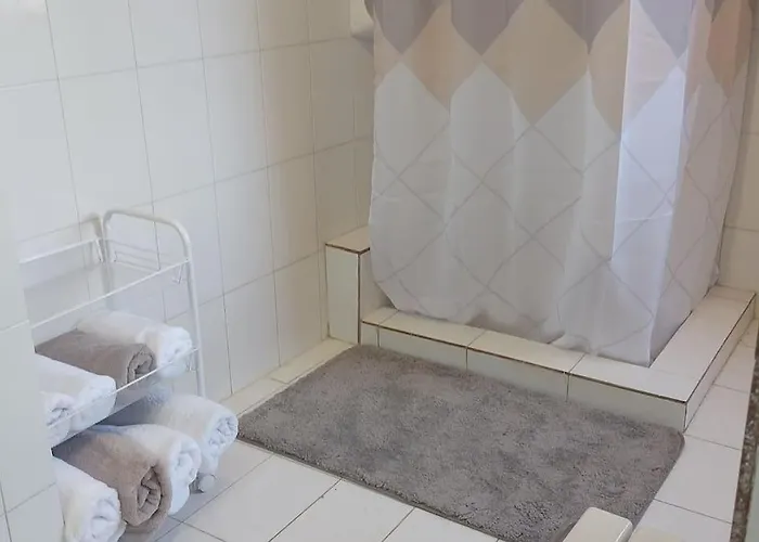 Charming Beachfront 2-bedroom House With Ac *